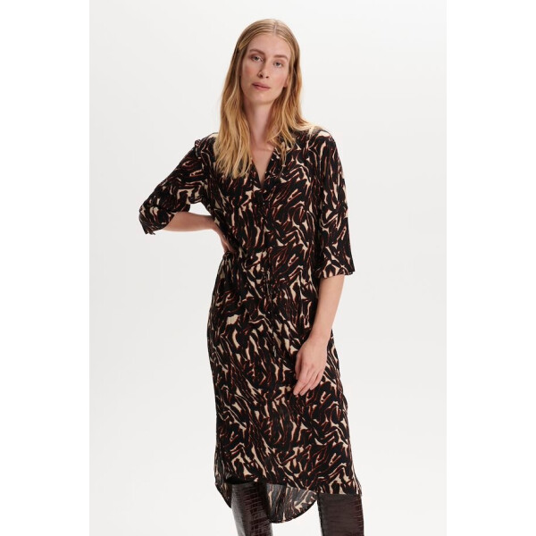 Soaked in Luxury Zaya dress in Dark Tricolour print is a shirt dress and available on top UK stockist colmershill.pro